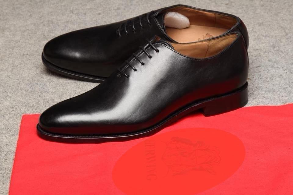 Soulier Richelieu (Oxford) pour homme en cuir de la marque Pierre Cardin