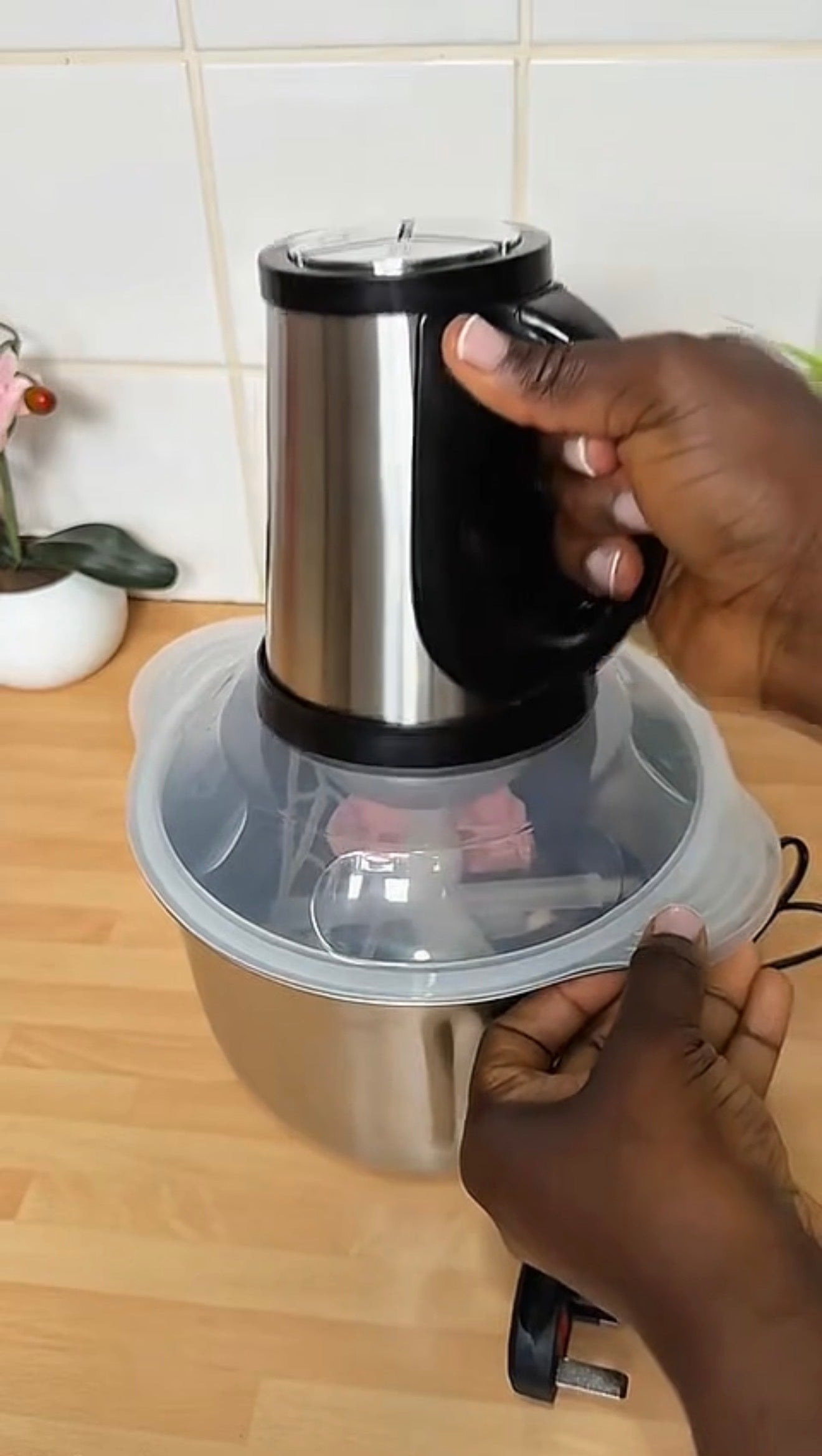 FOOD PROCESSOR