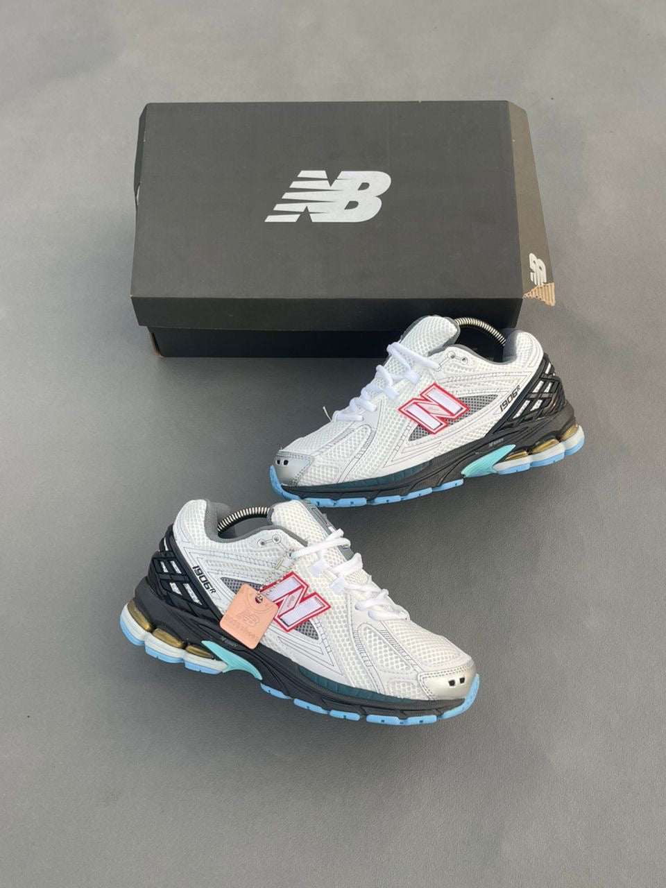 New balance 1906R